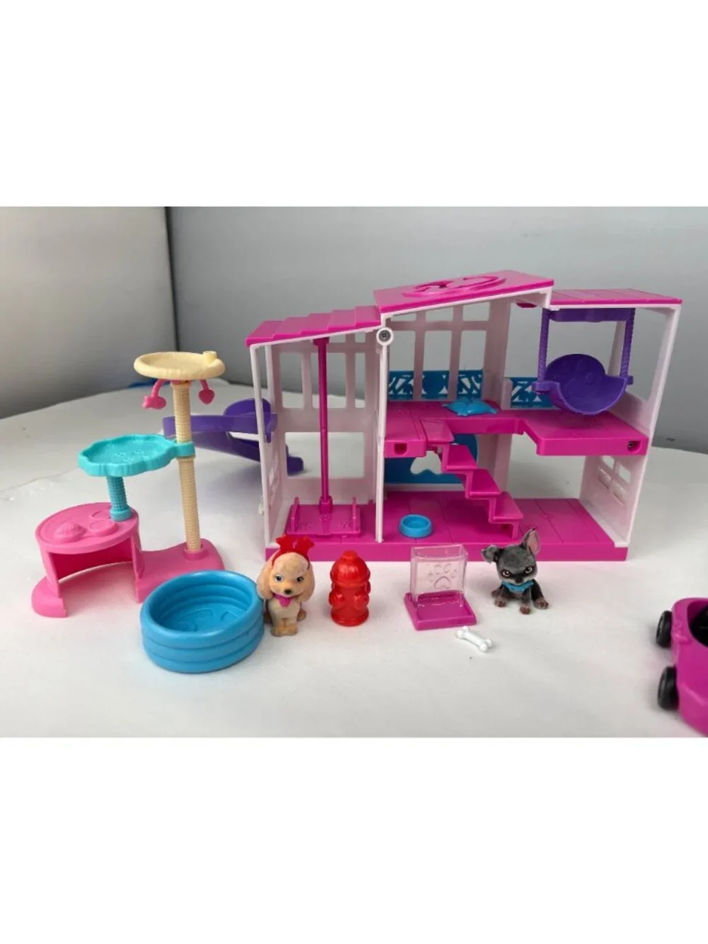 Barbie Pet Dreamhouse 2-Sided Playset Pets & Accessories